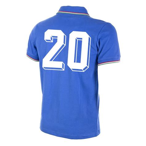 Chi si vuole mettere nei panni degli 11 della nazionale ne ha la possibilità acquistando le maglie firmate della puma. COPA Football - Maglia vintage Italia Mondiale 1982 ...