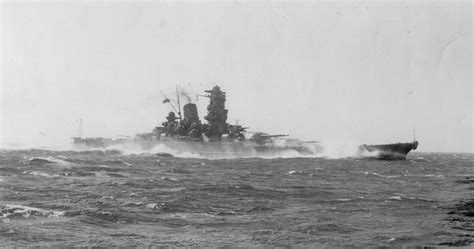 ファイルjapanese Battleship Yamato Running Trials Off Bungo Strait 20