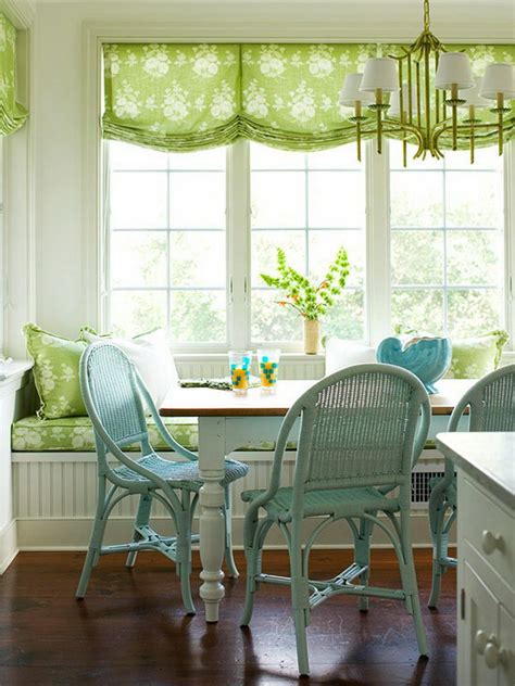 This sweet breakfast nook fits perfectly into a previously unused corner of the kitchen. Beautiful and Cozy Breakfast Nooks - Hative