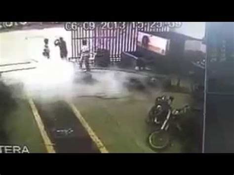 Gambar kemalangan, kesalahan amalan tingkah laku di bengkel perlu ditayangkan kepada. Insiden kemalangan di bengkel - YouTube