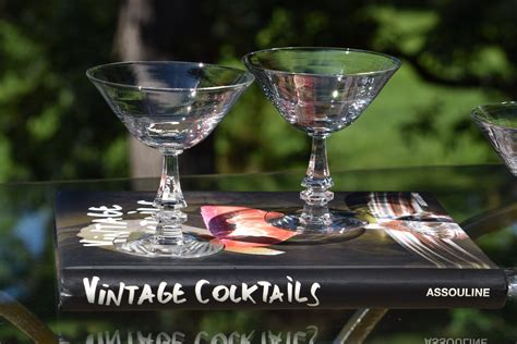 Vintage Martini Cocktail Glasses Set Of 4 Mixologist Craft Etsy Martini Cocktail Martini