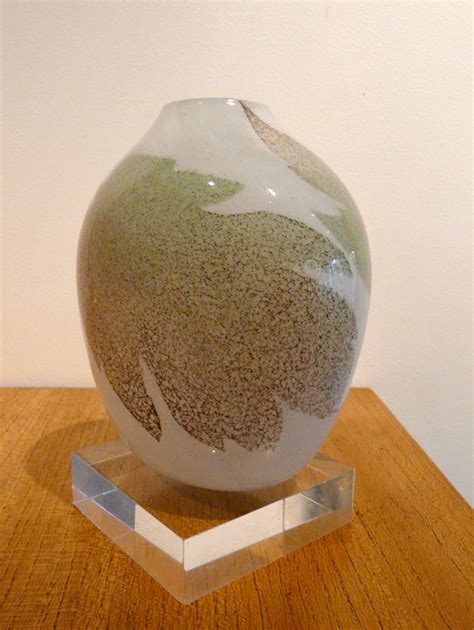 Mandy Angus New Zealand Glass Artist Collectors Weekly