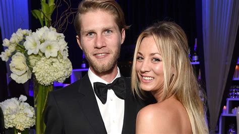 Big Bang Theory Fame Kaley Cuoco Ties The Knot With Fiancé Karl Cook