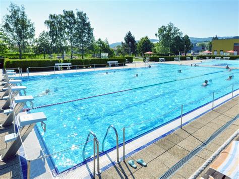 Bazény Víceúčelový Rekreační A Plavecký Bazén Dětské Brouzdaliště Letní Koupaliště