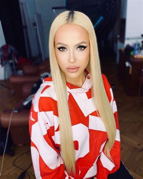 Jun 05, 2021 · anda adam a devenit cunoscută la noi în țară pentru aspectul fizic demn de invidiat, dar și pentru talentul său incredibil de a umple sălile de spectacol de fiecare dată când are un concert. Anda Adam - Viva.ro