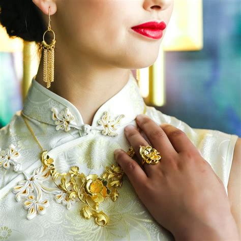 Chinese Wedding Ts And Their Meanings Gold Jewerly Gold Wedding