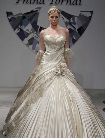 parvins blog pnina tornai fall  wedding gown posted