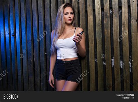 Blonde Smoking Telegraph