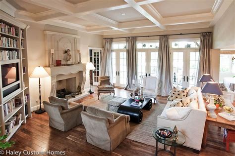 The secret to mastering the art of french country design is being able to achieve balance between serene colors and modest fabrics lay the foundation for this homey atmosphere. traditional home county french | Traditional French ...