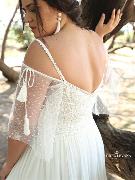 Every style is available in sizes 16w to 26w. Plus size bohemian wedding gown with off shoulder sleeves ...