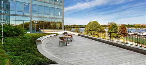 Office Building Somerville Ma Zinco Green Roof Systems Usa