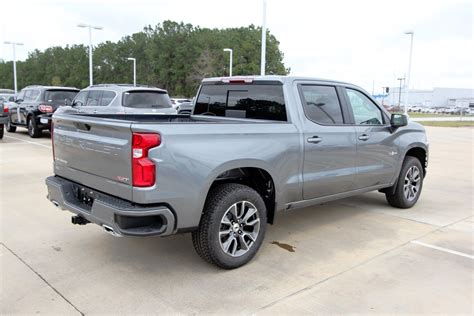 Edmunds * if you donâ€™t already like the 2015 silverado for the mere fact that itâ€™s a chevy, this pickup makes a compelling case. New 2020 Chevrolet Silverado 1500 Texas Edition RST Crew ...