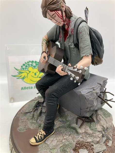 Last Of Us Part Ellie With Bow Figure ゲームキャラクター