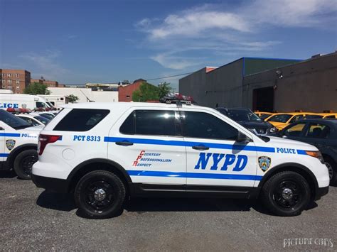 Picture Car Services Ltd Ford Explorer Nypd White 2013 Nypd Police