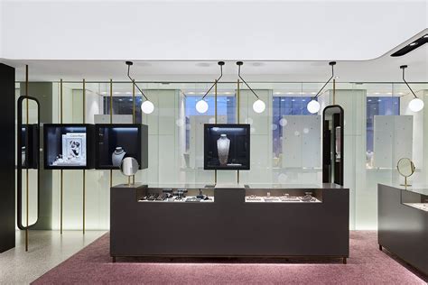 Haus hunke befindet sich in syburger str. Hunke Juwelier, Ludwigsburg. Ein Projekt von Ippolito ...