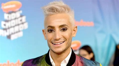 Frankie Grande VolÉe Et FrappÉe À New York Dernier