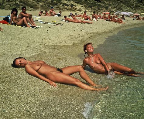 Nude Beach From Yesteryear Porn Photo
