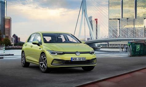 8th gen volkswagen golf debuts with more tech more hybrid options autodevot