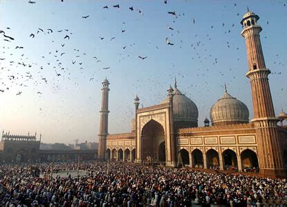Perubahan terhadap gaya hidup berorientasikan teknologi dan kemajuan maklumat memberikan kesan dan menjadi cabaran terhadap nilai, budaya. Apa Yang terjadi Dengan Umat Islam Di Era Modern?
