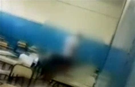 Adolescentes são flagrados fazendo sexo dentro de escola no norte de Minas Notícias R Minas