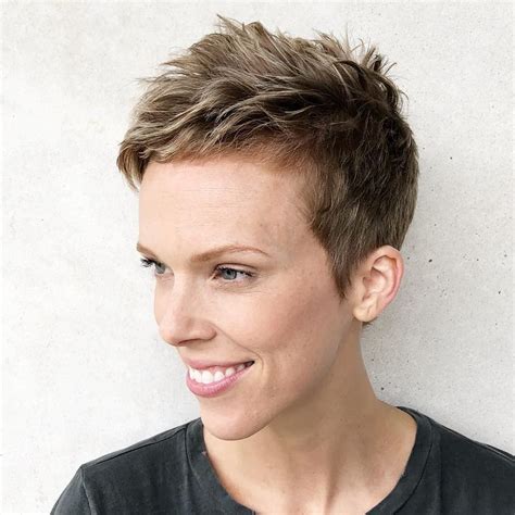 45 Short Hairstyles For Fine Hair Worth Trying In 2020