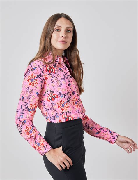 Matt Satin Women S Semi Fitted Shirt With Floral Print And Vintage Collar In Pink And Peach