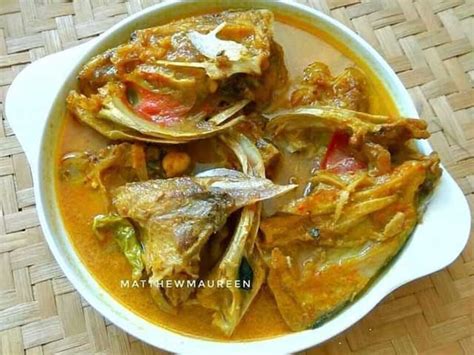 Beragam masakan khas asal sumatera barat sering kita jumpai di restoran padang. Resep Gulai Kepala Ikan Spesial Enak Gurih dan Super Lezat