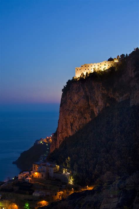 The 20 luxurious guestrooms at monastero santa rosa hotel & spa are adorned with rare antiques and boast breathtaking sea views. Al Monastero Santa Rosa per scoprire Conca dei Marini ...