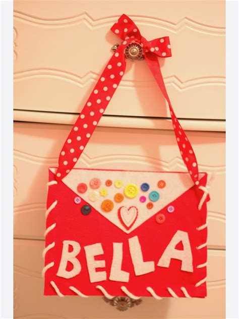 Valentine's day is approaching and nothing says i love you better than a gift made with your own hands. Teacher Creativity Blog Hop {Valentine's Day craft and ...
