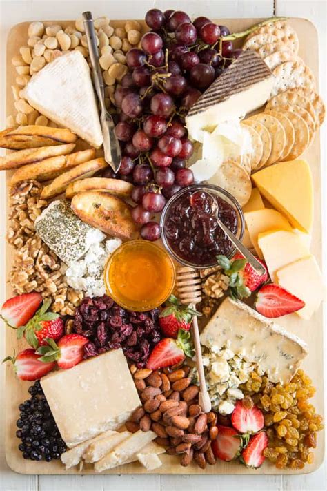 A tray's shallow depth and short sides make it a perfect solution to containing your makeup, jewelry or other toiletries. DIY Cheese Platter - i am baker
