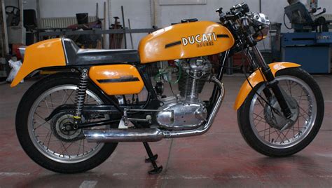 Built to win in the dirt and desert, licensed for street. 450 Desmo- Sold in less than a week EM - £9,000.00 ...
