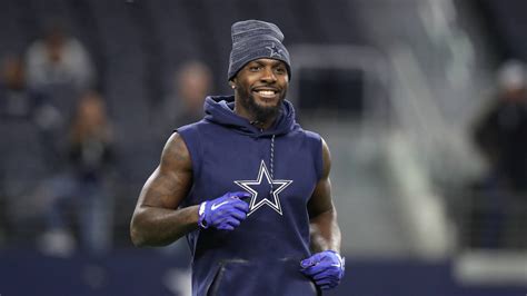 Watch Dez Bryant Taking One Handed Catch Drill To The Ultimate Level Yardbarker