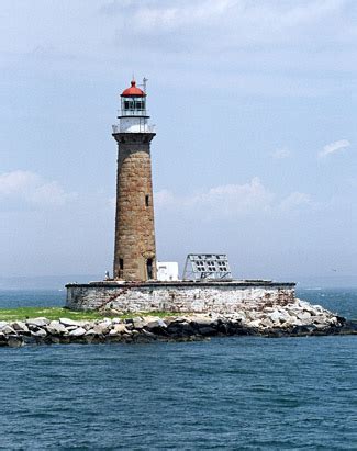 Little Gull Island Lighthouse, New York at Lighthousefriends.com