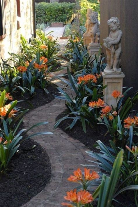 Most Amazing Side Yard Landscaping Ideas To Beautify Your Garden 58