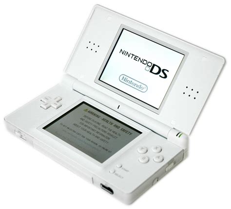 It was released in 2004 and was the first handheld system to feature dual screens. Nintendo DS Lite - Wikipédia, a enciclopédia livre