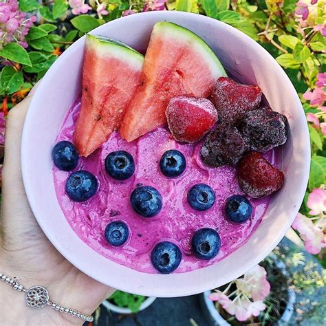 The better period food solution authortracy lockwood beckerman, rd reveals the reason for craving carbs and fats instead of healthier foods. ICE CREAM FOR BREAKFAST?!🍨 . Mix up your breakfasts during ...