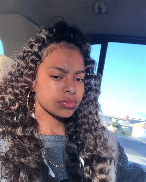 Cute Light Skin Girls With Curly Hair On Instagram Hairstyle Arti