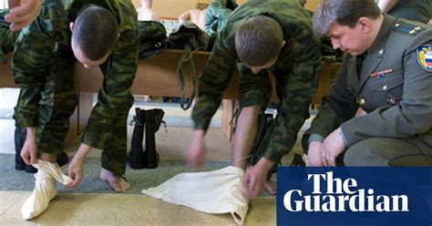 Why Russian Soldiers Are Finally Replacing Foot Wraps With Socks
