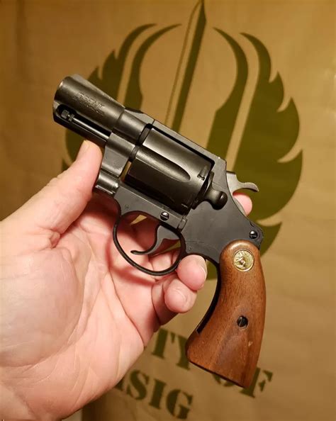 The Colt Agent — A Classic Working Mans Snub Nosed Revolver Breach