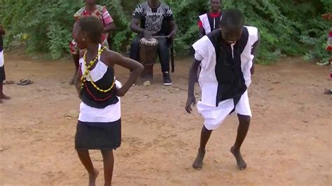 Enfants Dansent Ngel Culture Sérère Au Pays De Léopold Sédar Senghor