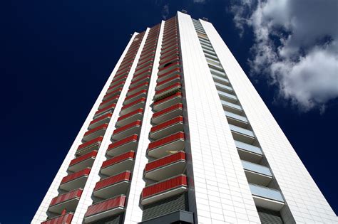 Wintergartenhochhaus in Leipzig Foto & Bild | architektur ...