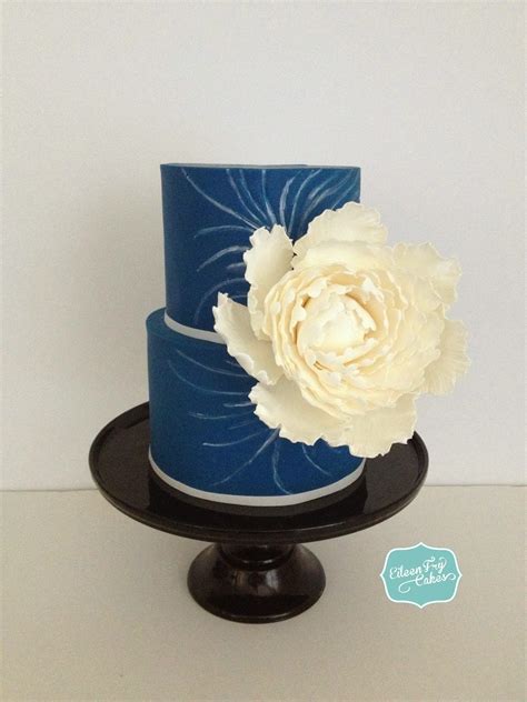 Eileen Fry Cakes Blue Cake With An Oversized Peony