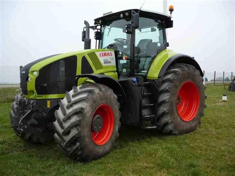 Pin By A De On Claas Tractors Vehicles