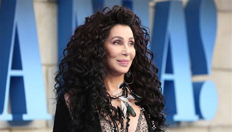Cher Compie Anni Tutti Gli Amori Dellartista