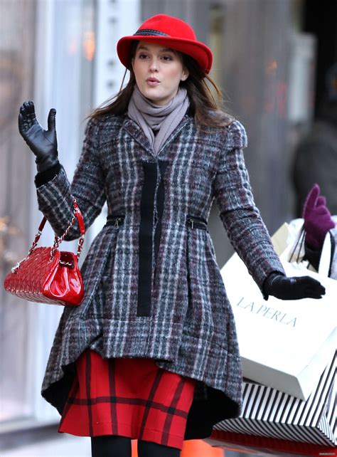 Pin De Harat Em Fashion Moments In Films Tv Series Roupas Blair Waldorf Looks Garotas