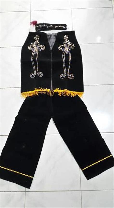 Jual pakaian adat baju adat melayu riau laki laki busanakartini. Jual Promo... Baju Adat Kalimantan.Dayak Anak Laki - Laki ...