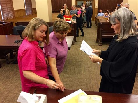 Nearly 100 Same Sex Couples Marry At Bexar County Courthouse After