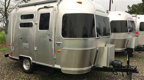 Very rare ocean breeze edition, very nice interior features. 2008 Airstream International Signature 16 - YouTube