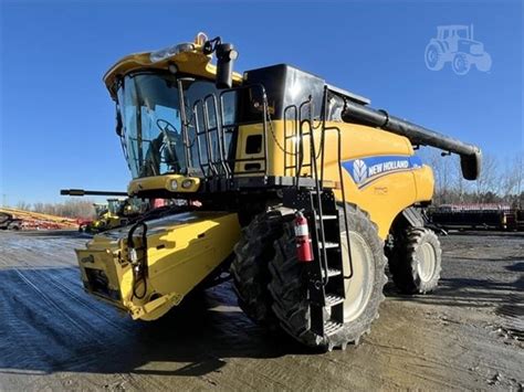 2013 New Holland Cr7090 For Sale In Thorp Wisconsin