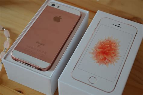 The Colour Carousel Uk Beauty Blog Apple Iphone Se 64gb Rose Gold